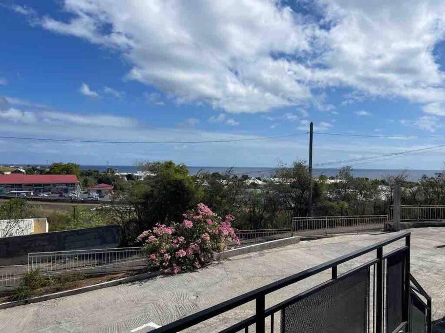 Villa Bahia - Appt F3 Vue Mer Et Montagne Baillif ภายนอก รูปภาพ